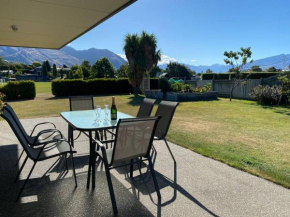 Lake Wānaka Retreat